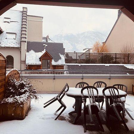 Appartements Avec Piscine Interieure Sauna Parking Etage 1 Au Centre Du Village Dans Residence Cami Real Saint-Lary-Soulan Bagian luar foto