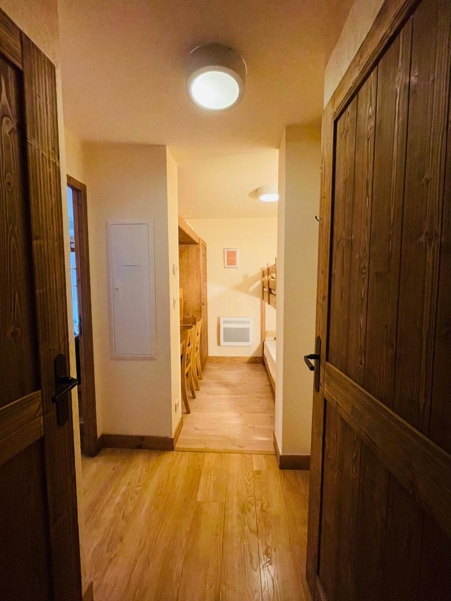 Appartements Avec Piscine Interieure Sauna Parking Etage 1 Au Centre Du Village Dans Residence Cami Real Saint-Lary-Soulan Bagian luar foto